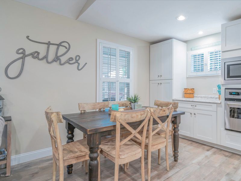 610 N 15th St, Fernandina Beach, FL 32034