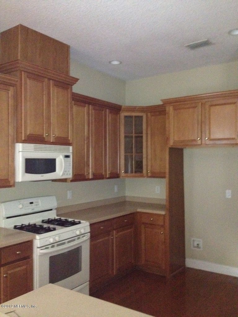 6103 W Cherry Lake Dr, Jacksonville, FL 32256
