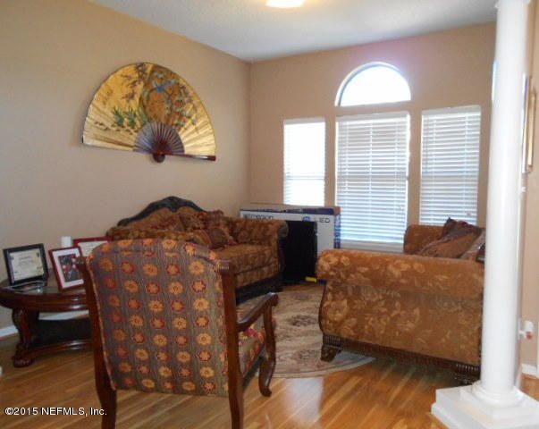 611 Spanish Wells Rd, Jacksonville, FL 32218