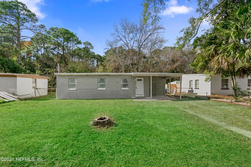 6118 Ardisia Rd W, Jacksonville, FL 32209