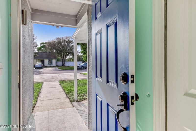612 Aquatic Dr, Atlantic Beach, FL 32233