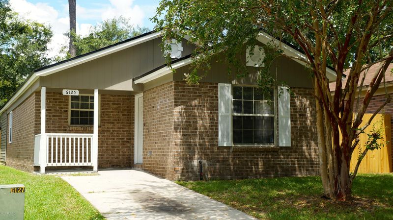 6125 Trish Ct, Jacksonville, FL 32205