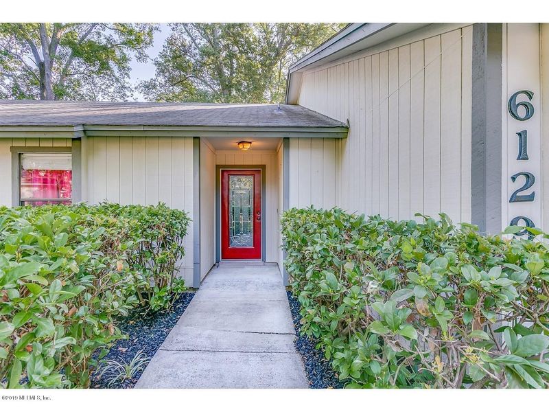 6129 Sundew Ct, Jacksonville, FL 32244