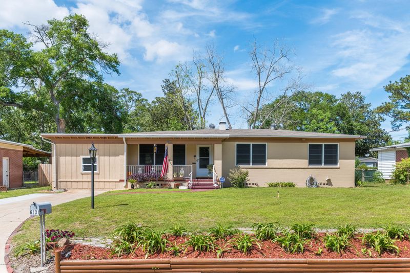 6131 Autlan Dr, Jacksonville, FL 32210