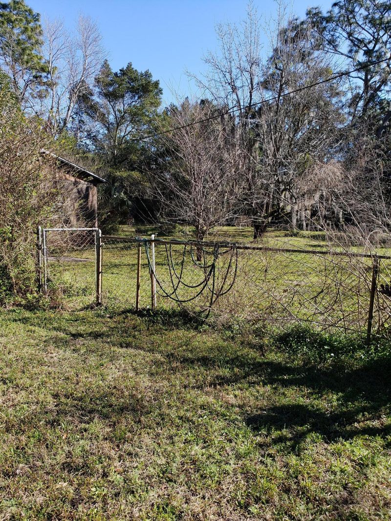 6131 Old Middleburg Rd S, Jacksonville, FL 32222