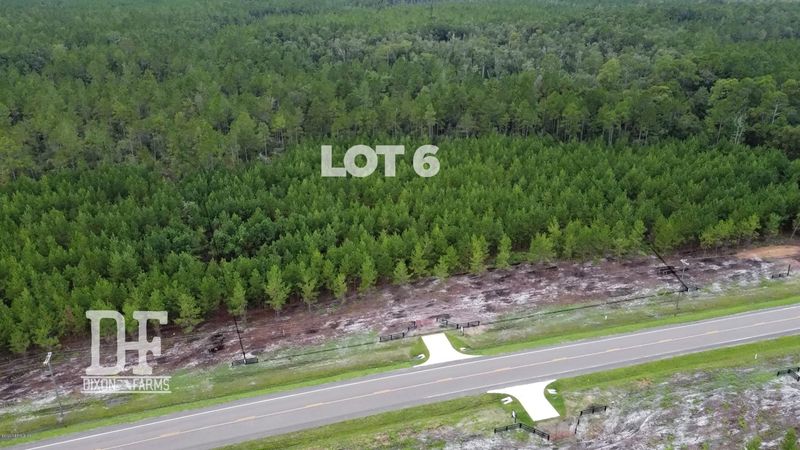 613572 River Rd, Callahan, FL 32011