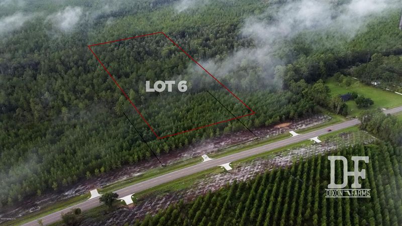613572 River Rd, Callahan, FL 32011
