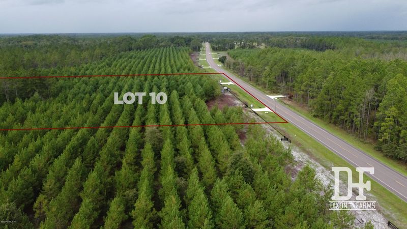 613896 River Rd, Callahan, FL 32011