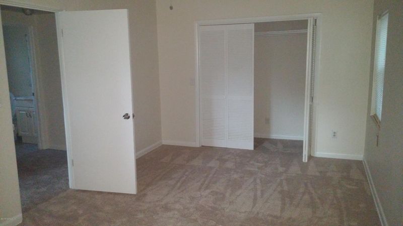 6148 Spirea St E, Jacksonville, FL 32209