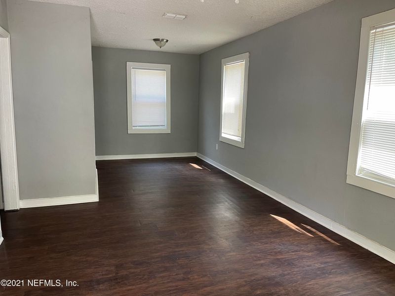 615 61st St, Jacksonville, FL 32208