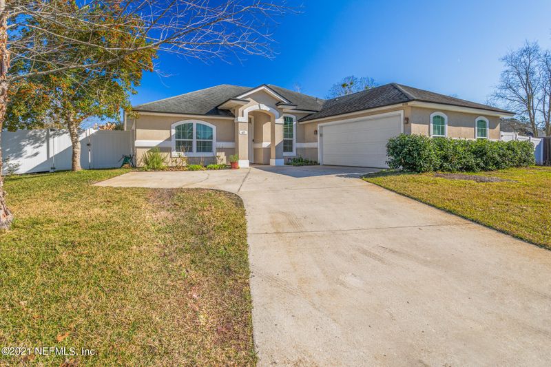 615 Mandy Oaks Dr, Jacksonville, FL 32220