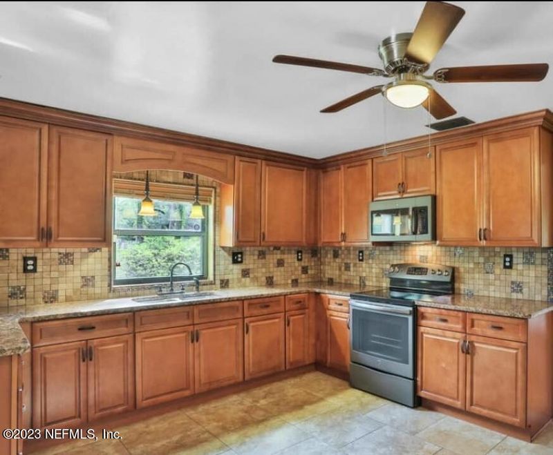 615729 River Rd, Callahan, FL 32011