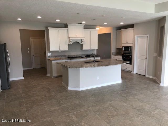 616 Willow Lake Dr, St Augustine, FL 32092