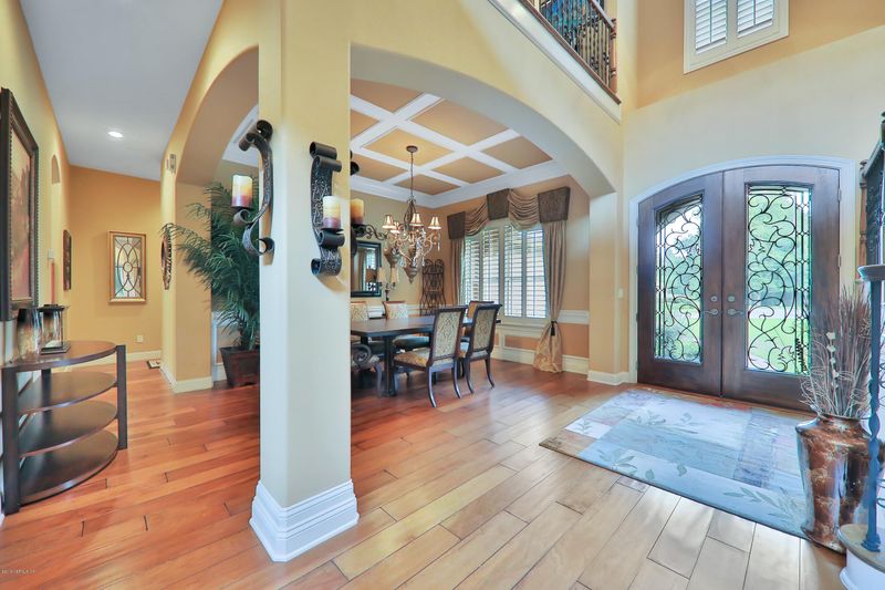 617 Branch Water Dr, St Johns, FL 32259
