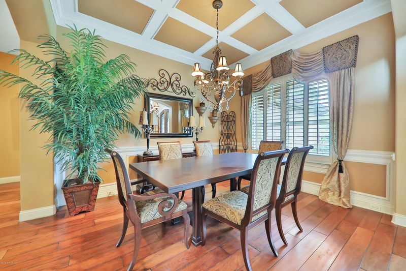617 Branch Water Dr, St Johns, FL 32259