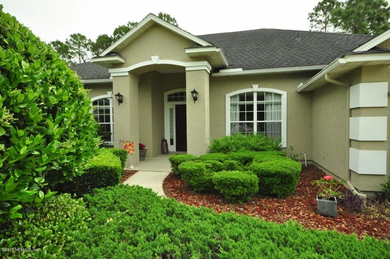 617 Lavender Ln, St Johns, FL 32259
