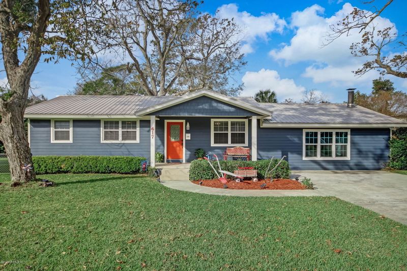 617 S 6th St, Fernandina Beach, FL 32034