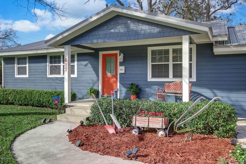 617 S 6th St, Fernandina Beach, FL 32034