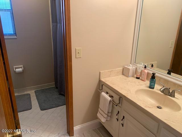 6173 Island Forest Dr, Orange Park, FL 32003