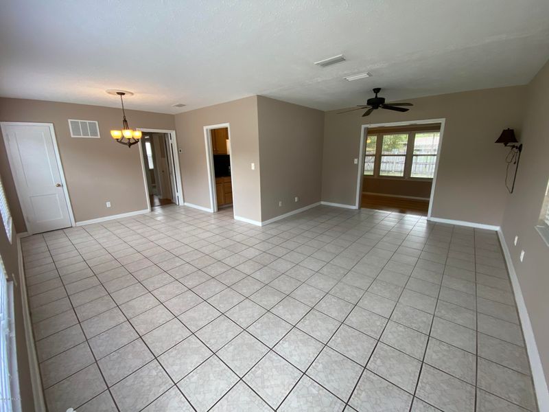 6180 Lawrenceville Cir, Jacksonville, FL 32217