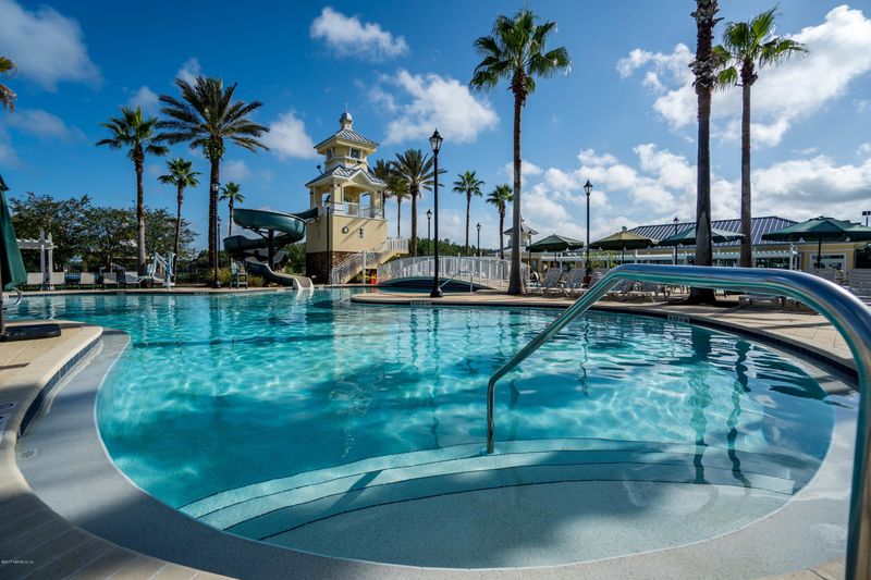 6199 White Tip Rd #4, Jacksonville, FL 32258
