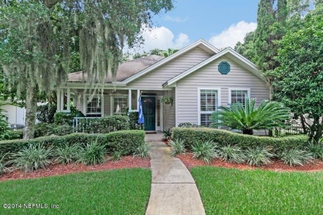 620 Paradise Ct, Atlantic Beach, FL 32233
