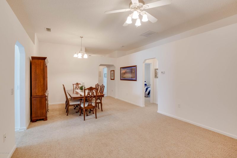 6202 Rolling Tree St, Jacksonville, FL 32222