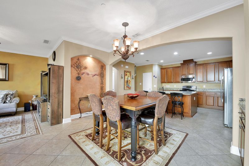 6203 Clearsky Dr, Jacksonville, FL 32258