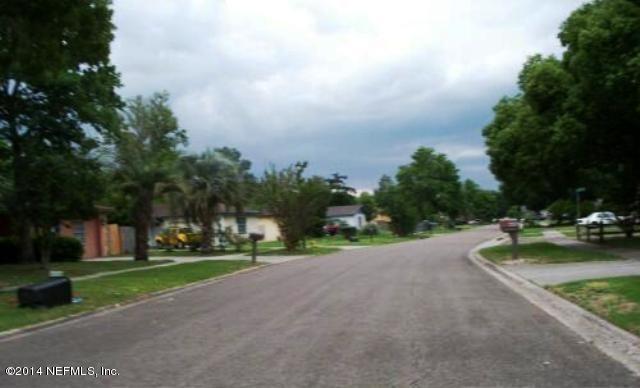 6203 Toyota Dr, Jacksonville, FL 32244