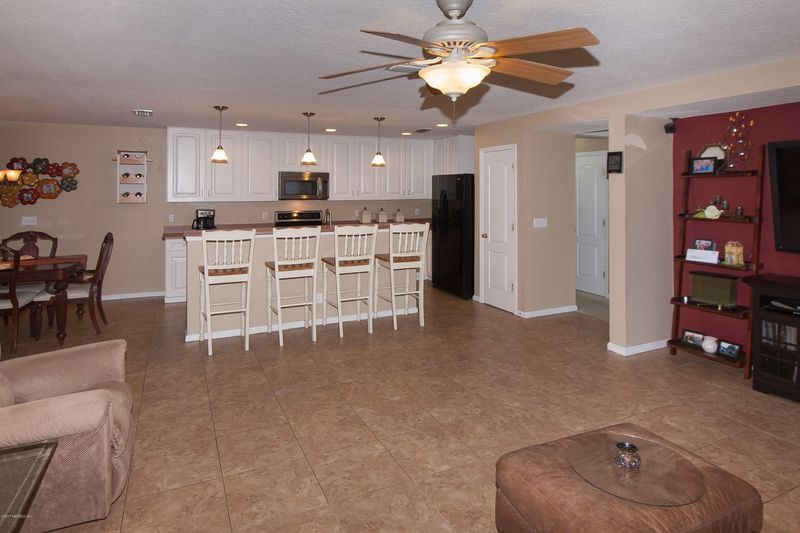 621 Mackenzie Cir, St Augustine, FL 32092