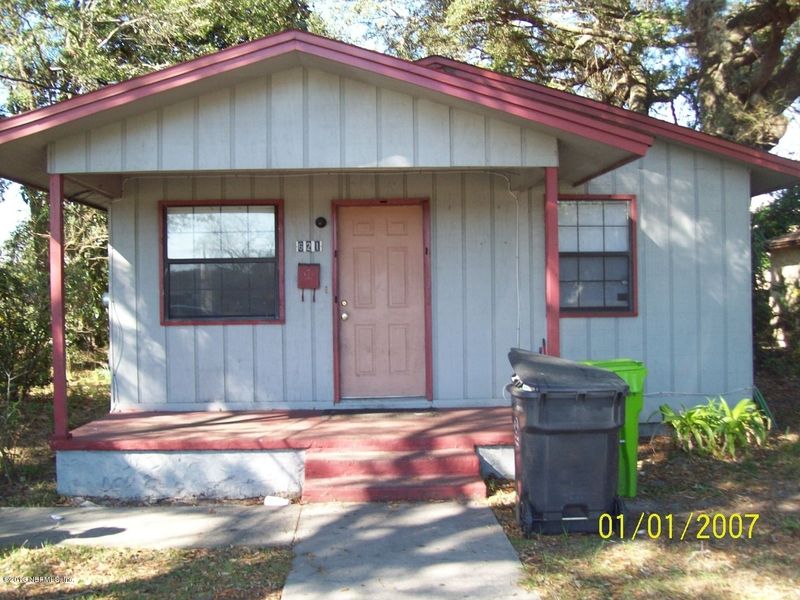 621 S 10th St, Fernandina Beach, FL 32034