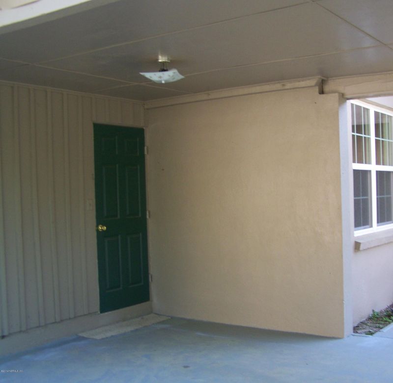 6211 Pinelock Dr, Jacksonville, FL 32211