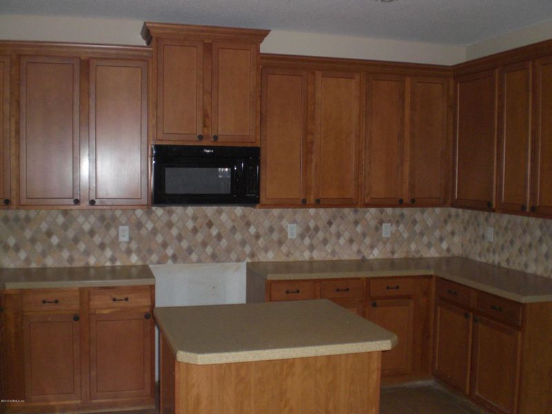 622 Candlebark Dr, Jacksonville, FL 32225