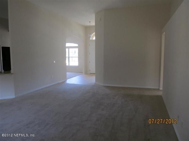 622 Wakeview Dr, Orange Park, FL 32065