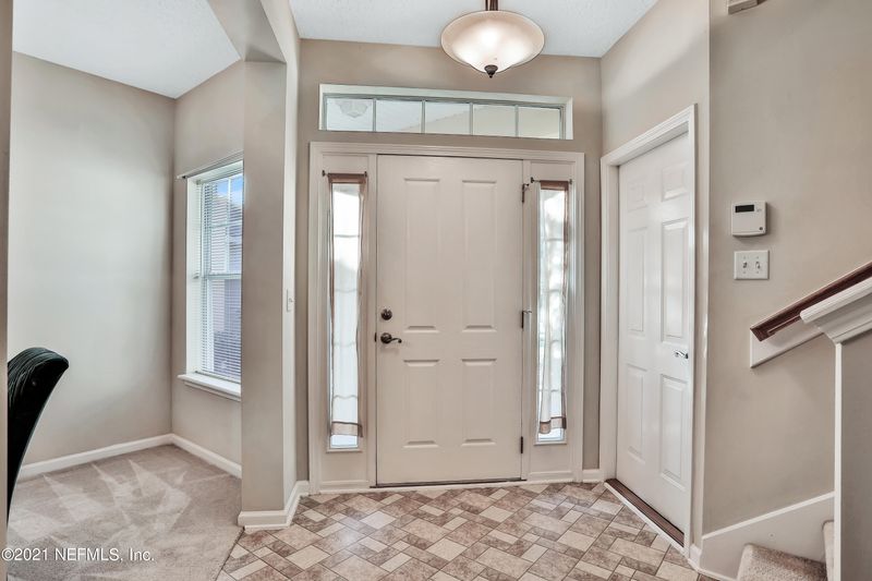 6243 Pendragon, Jacksonville, FL 32258