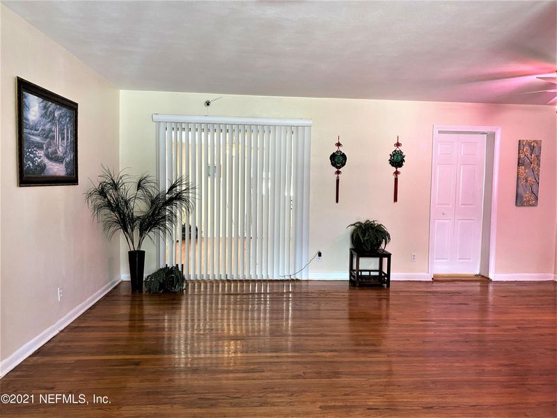 6244 Merrill Rd, Jacksonville, FL 32277
