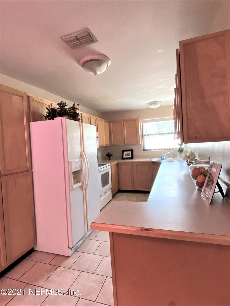 6244 Merrill Rd, Jacksonville, FL 32277