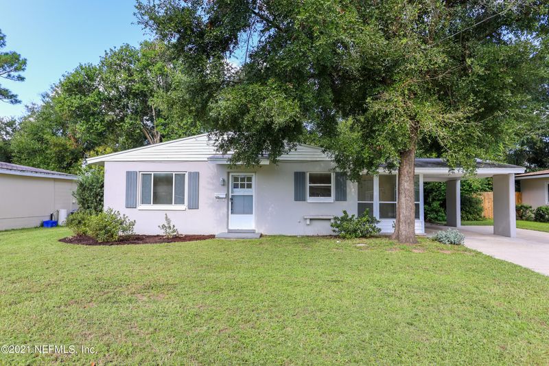 6246 Suwanee Rd, Jacksonville, FL 32217