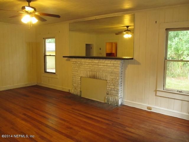 6247 Creetown Dr, Jacksonville, FL 32216