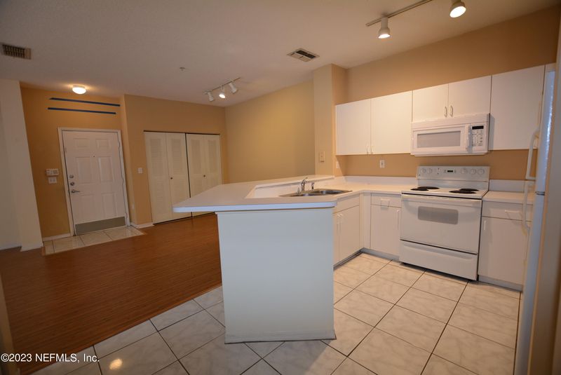625 Fairway Dr #103, St Augustine, FL 32084
