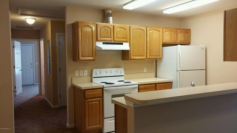 625 S 9th St, Fernandina Beach, FL 32034