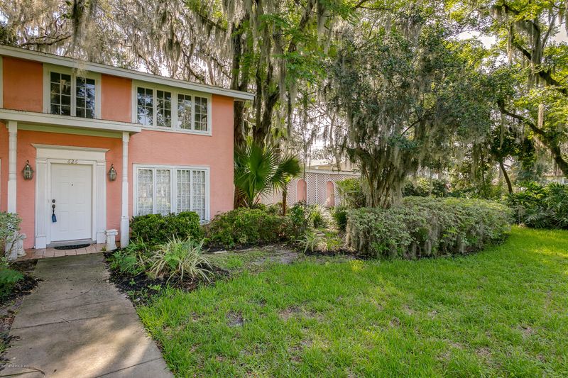 626 Myrtle Ave, Green Cove Springs, FL 32043