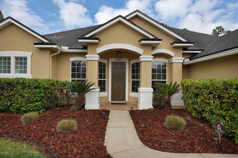 6262 Cherry Lake Dr N, Jacksonville, FL 32258