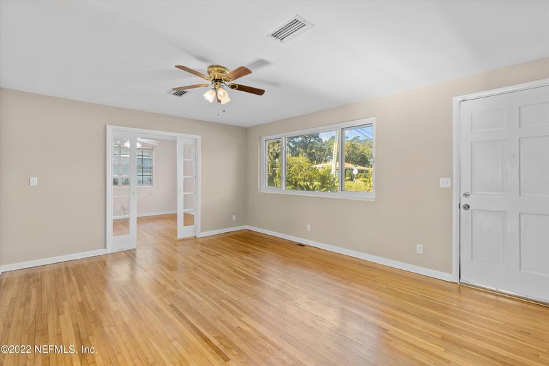 627 Brookmont Ave E, Jacksonville, FL 32211