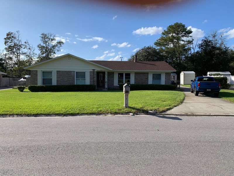 627 Custer Cir, Orange Park, FL 32073