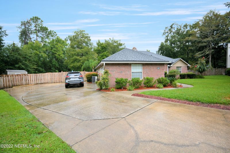 627 Hawkes Island Dr, Fleming Island, FL 32003