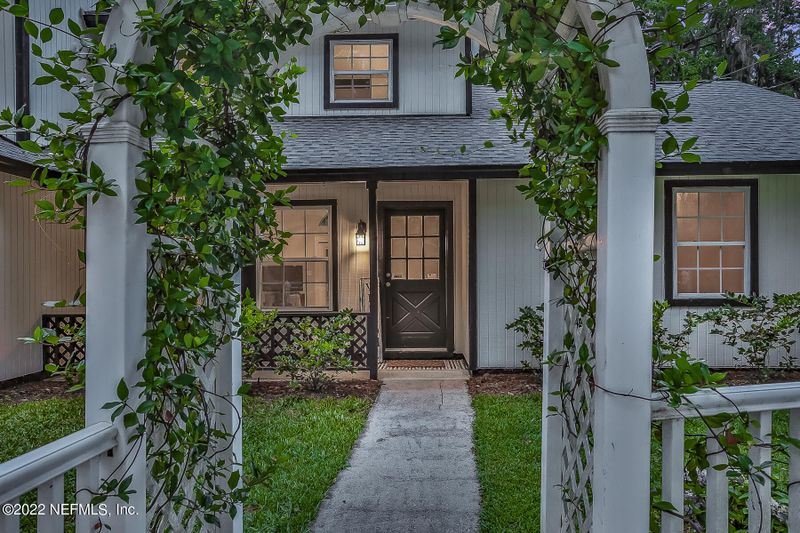 6275 Pine Ave, Fleming Island, FL 32003