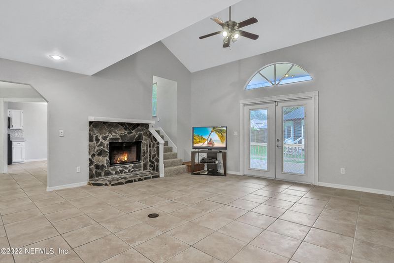 6275 Pine Ave, Fleming Island, FL 32003