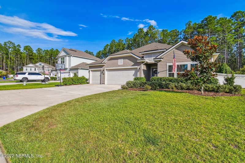 628 Melrose Abbey Ln, St Johns, FL 32259