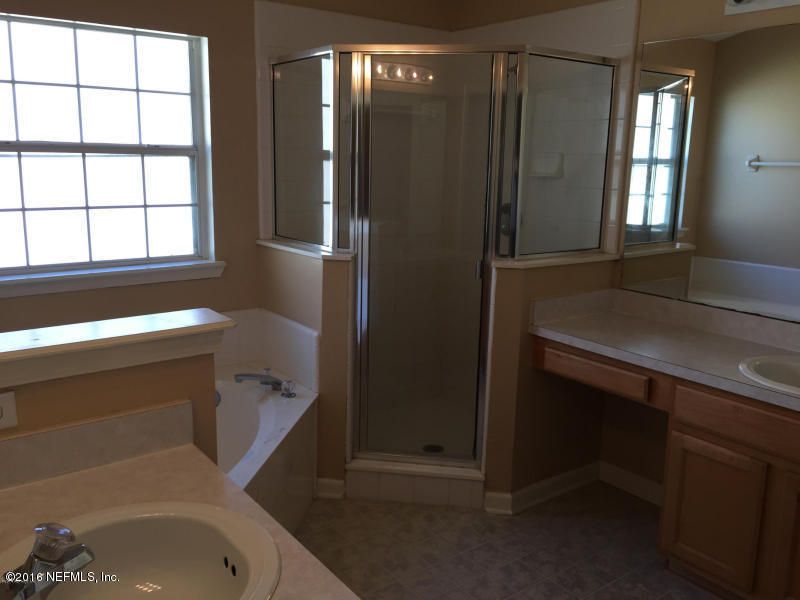 6297 Lake Plantation Dr, Jacksonville, FL 32244
